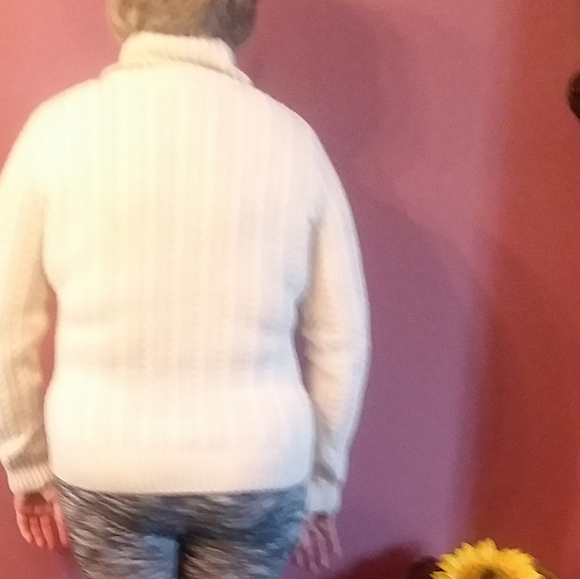 Croft & Barrow Cotton Sweater - Picture 6 of 7